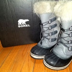 SOREL GIRLS WINTER BOOTS SZ 2